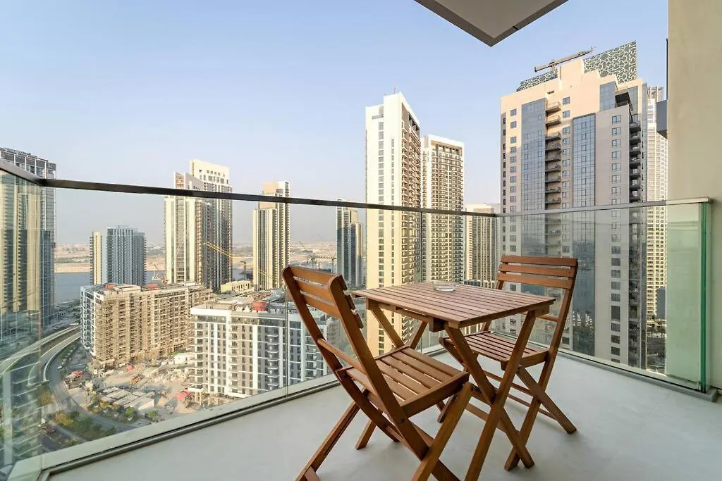 First Class 1Br Urban Chic Oasis Dubai Apartment